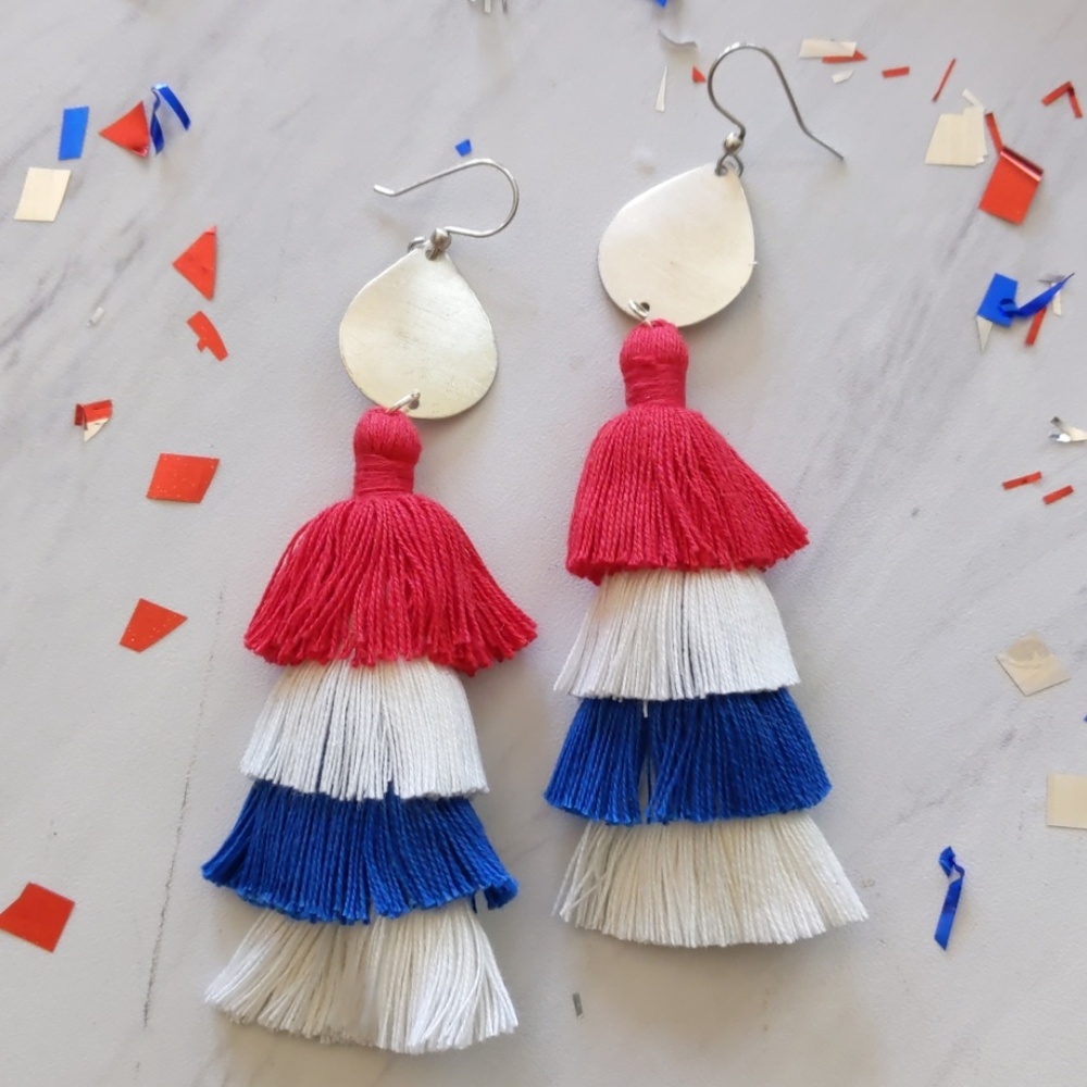 Thread tassels